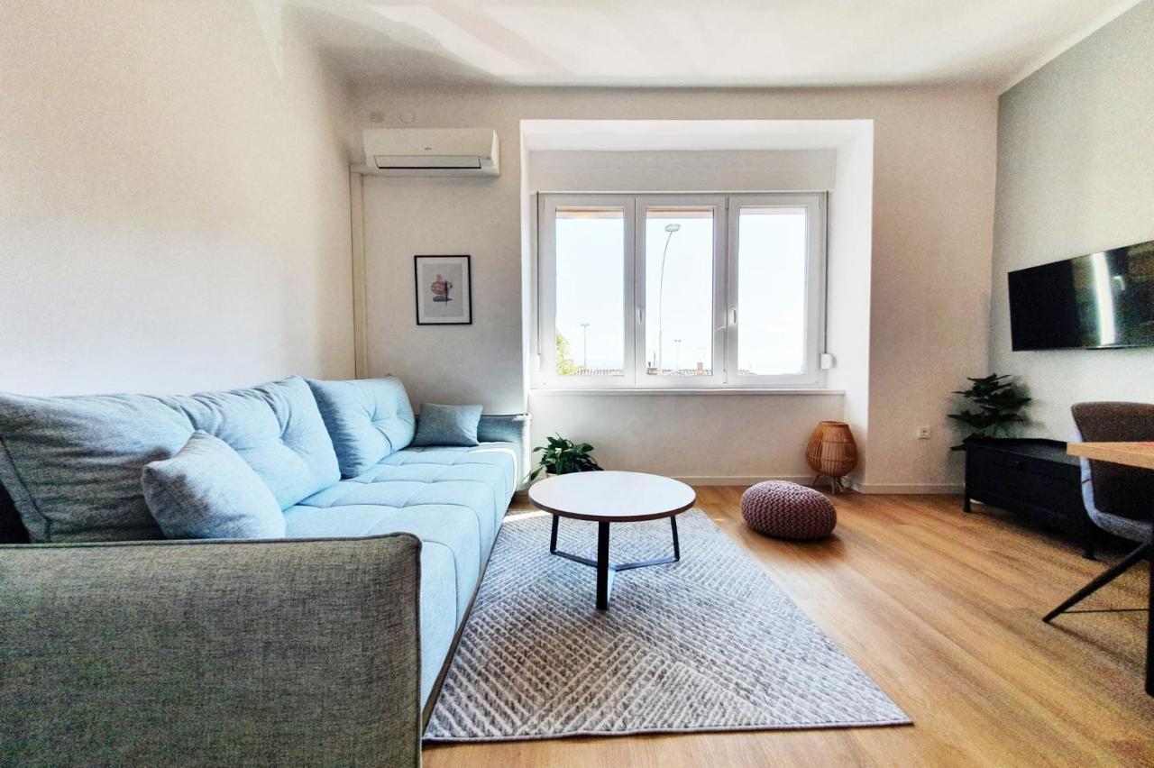 Stross 1 Bdrm Rijeka
