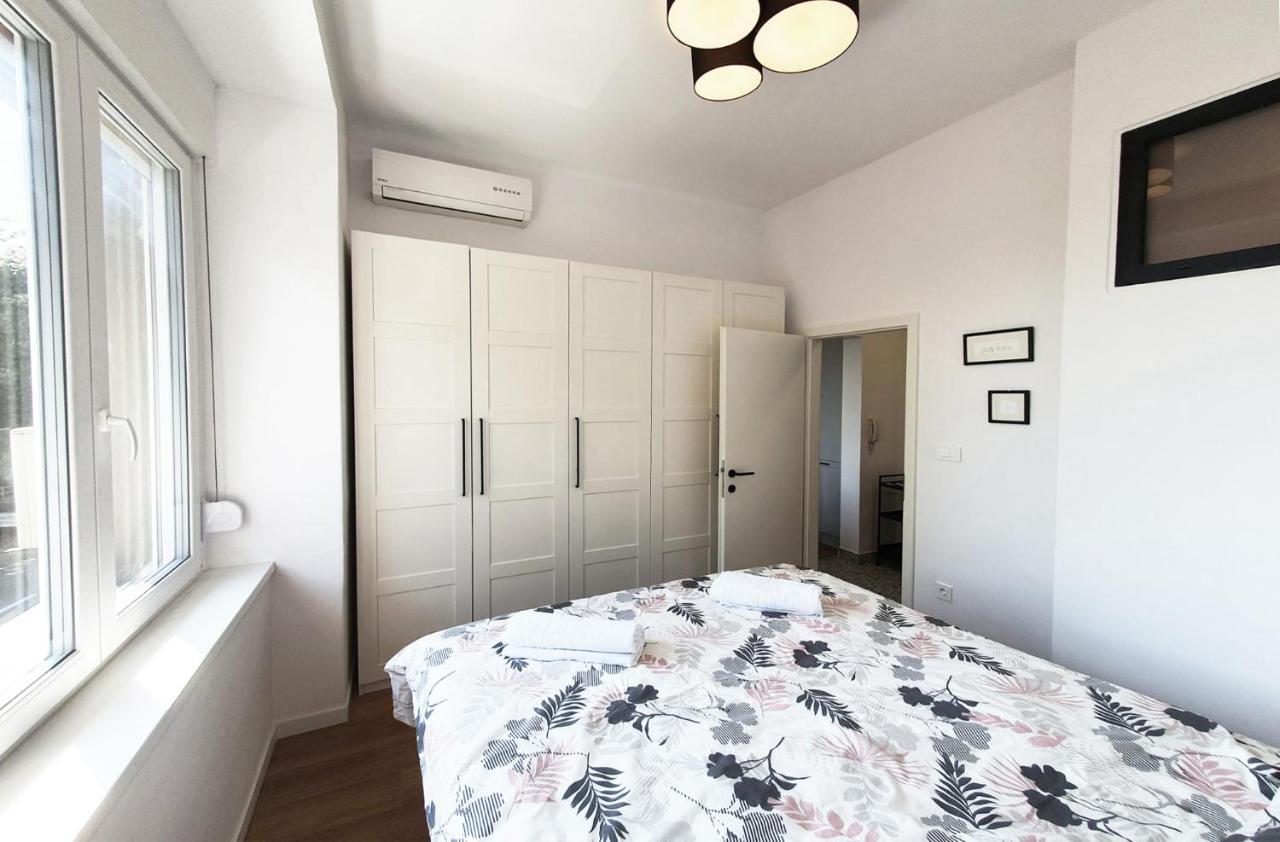 Stross 1 Bdrm Apartment